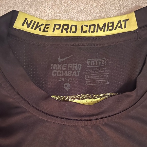 Men’s Nike Pro Combat Dri-Fit Fitted Shirt, Size XL, Yellow & Black, Pre-Owned - Picture 4 of 11